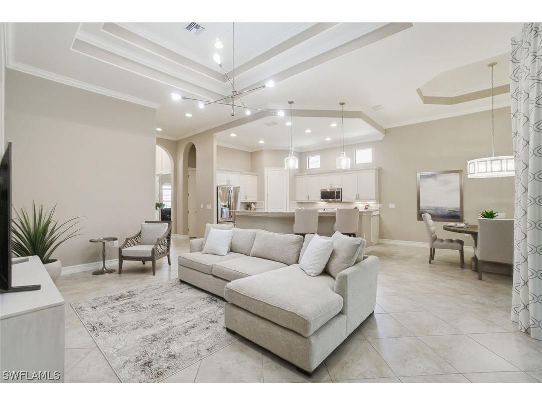 7291 Acorn Way Naples FL 34119 226007861 image2