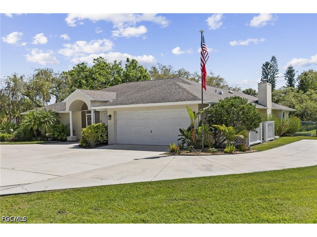 7294 Pelas Circle North Fort Myers FL 33917 2026014711 image32