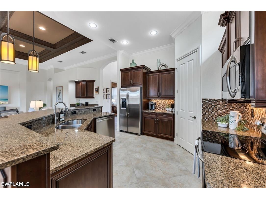 7296 Lantana Circle Naples FL 34119 226013812 image9