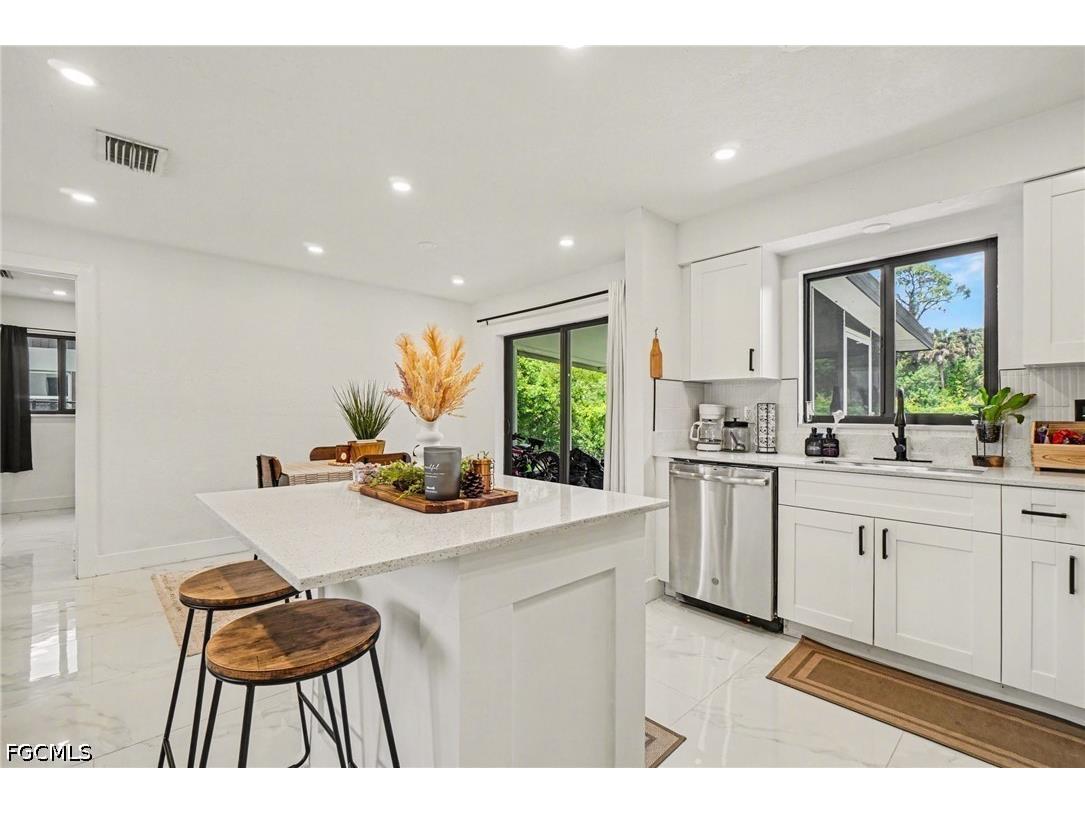 73 Cardinal Drive North Fort Myers FL 33917 2026015823 image13