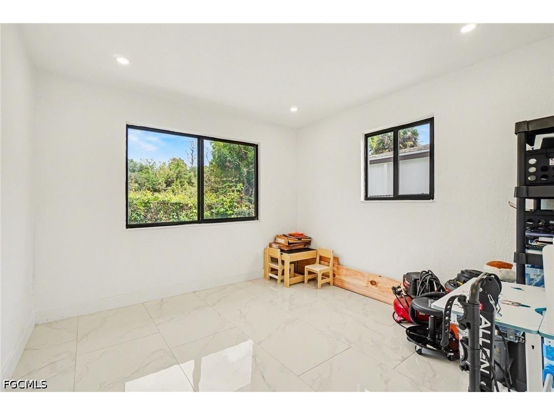 73 Cardinal Drive North Fort Myers FL 33917 2026015823 image31