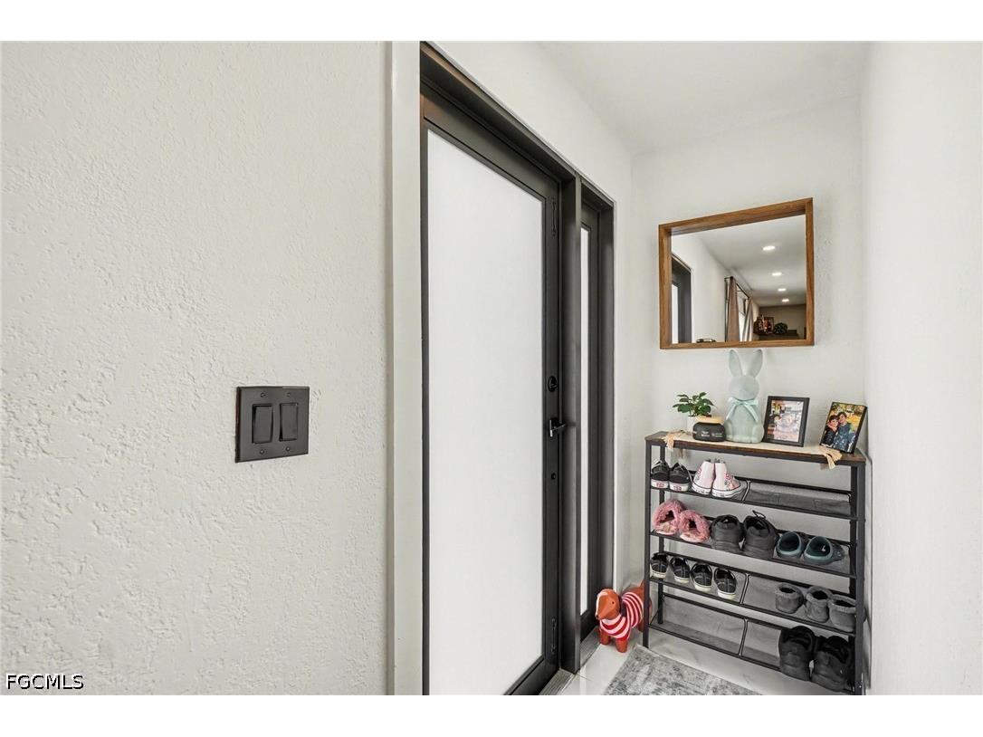 73 Cardinal Drive North Fort Myers FL 33917 2026015823 image4