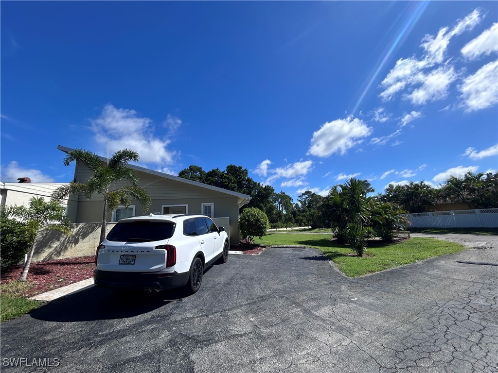 730 111th Avenue N Naples FL 34108 225069242 image12