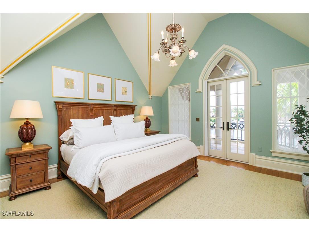 730 21st Avenue S Naples FL 34102 225054992 image37