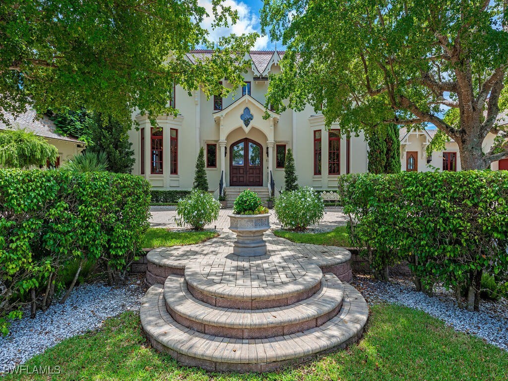 730 21st Avenue S Naples FL 34102 225072317 image6