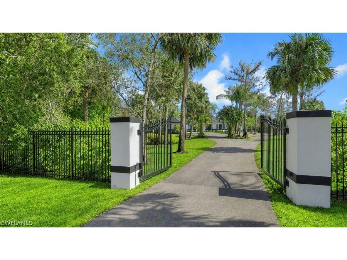 730 29th Street SW Naples FL 34117 226006813 image3