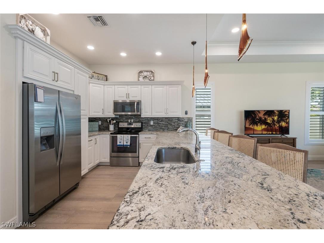 730 95th Avenue N Naples FL 34108 226010031 image10