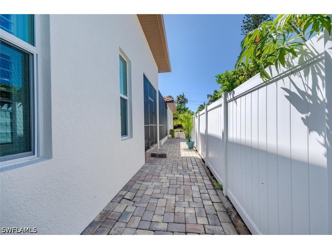 730 95th Avenue N Naples FL 34108 226013563 image31