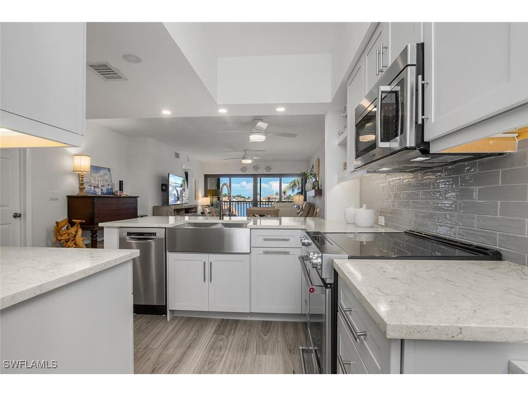 730 W Elkcam Circle #302 Marco Island FL 34145 225064269 image20