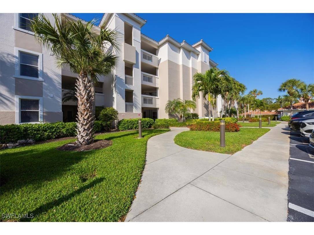 730 Waterford Drive #102 Naples FL 34113 225030941 image1
