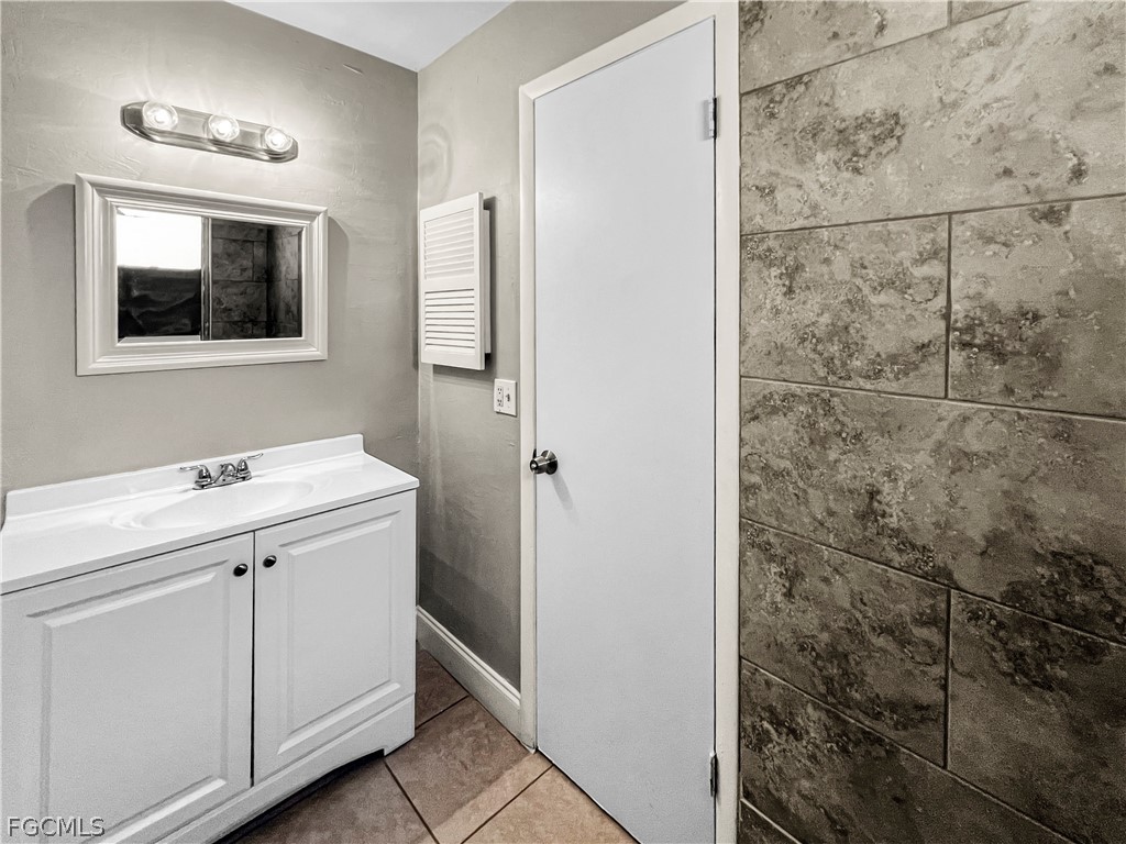 7300 Barragan Road Fort Myers FL 33967 2026012438 image16