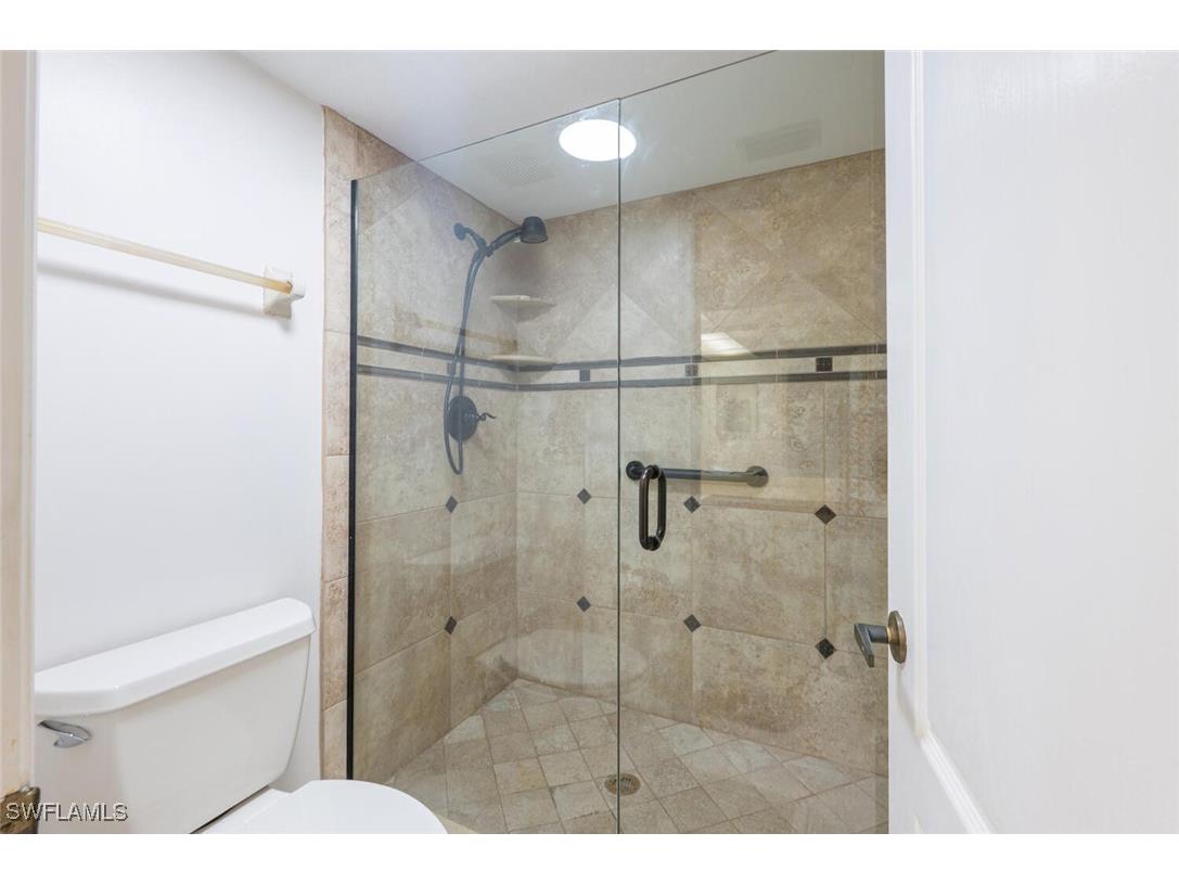 7300 Coventry Court #606 Naples FL 34104 225073332 image21