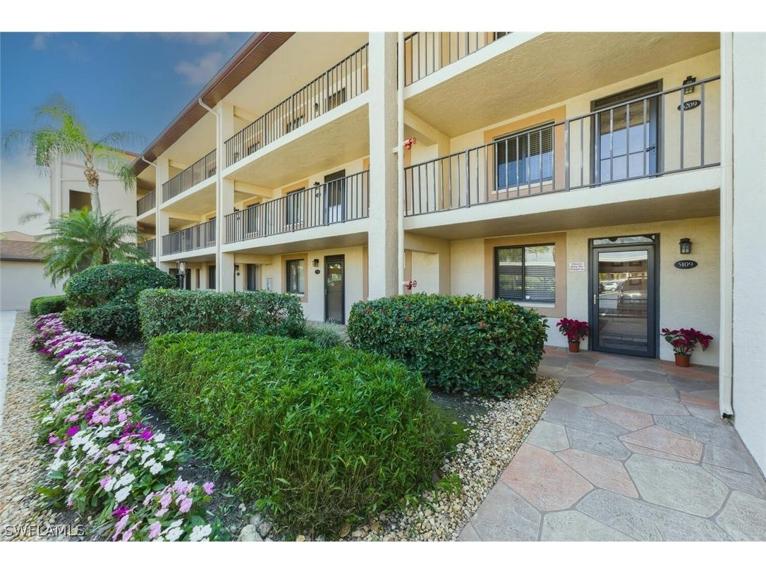 7300 Saint Ives Way #5109 Naples FL 34104 226007722 image1