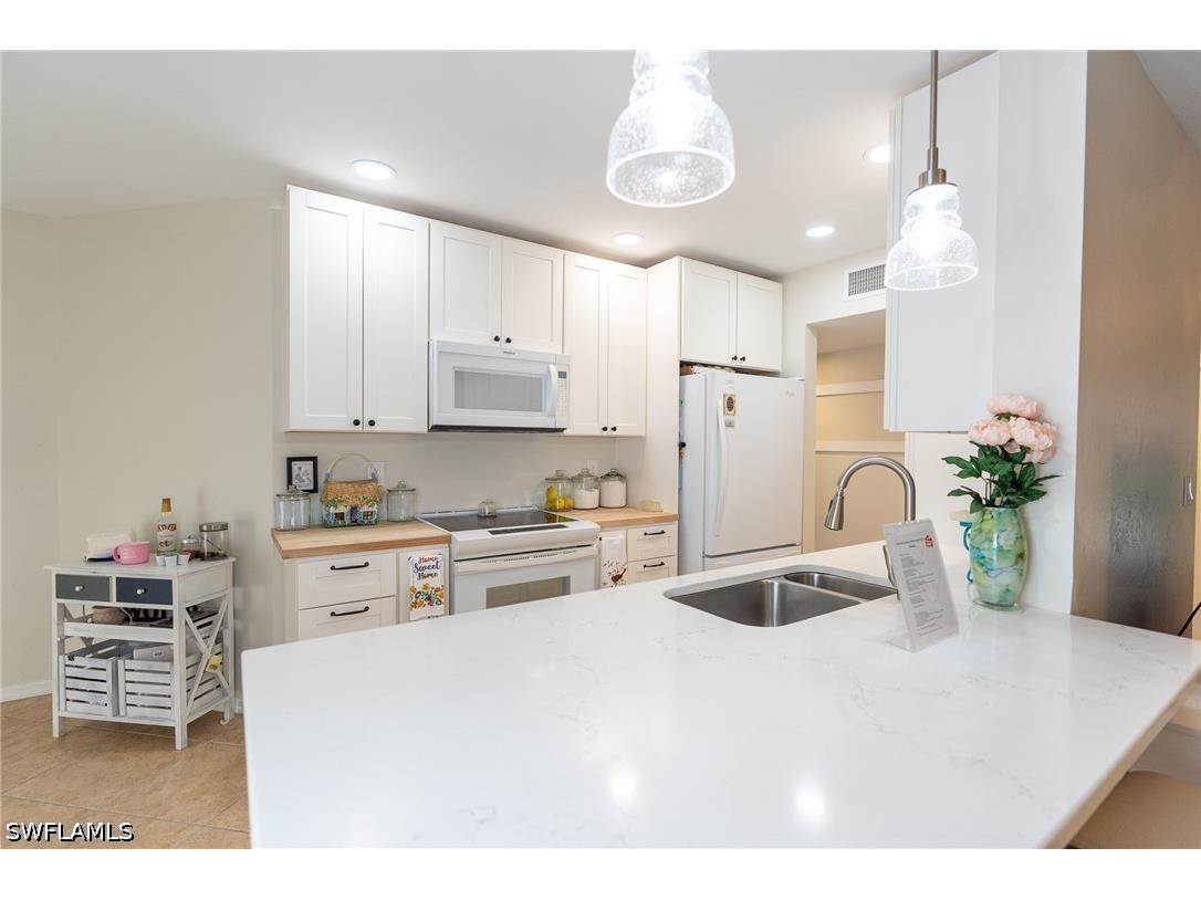7306 Ascot Court #10-2 Naples FL 34104 226014229 image11