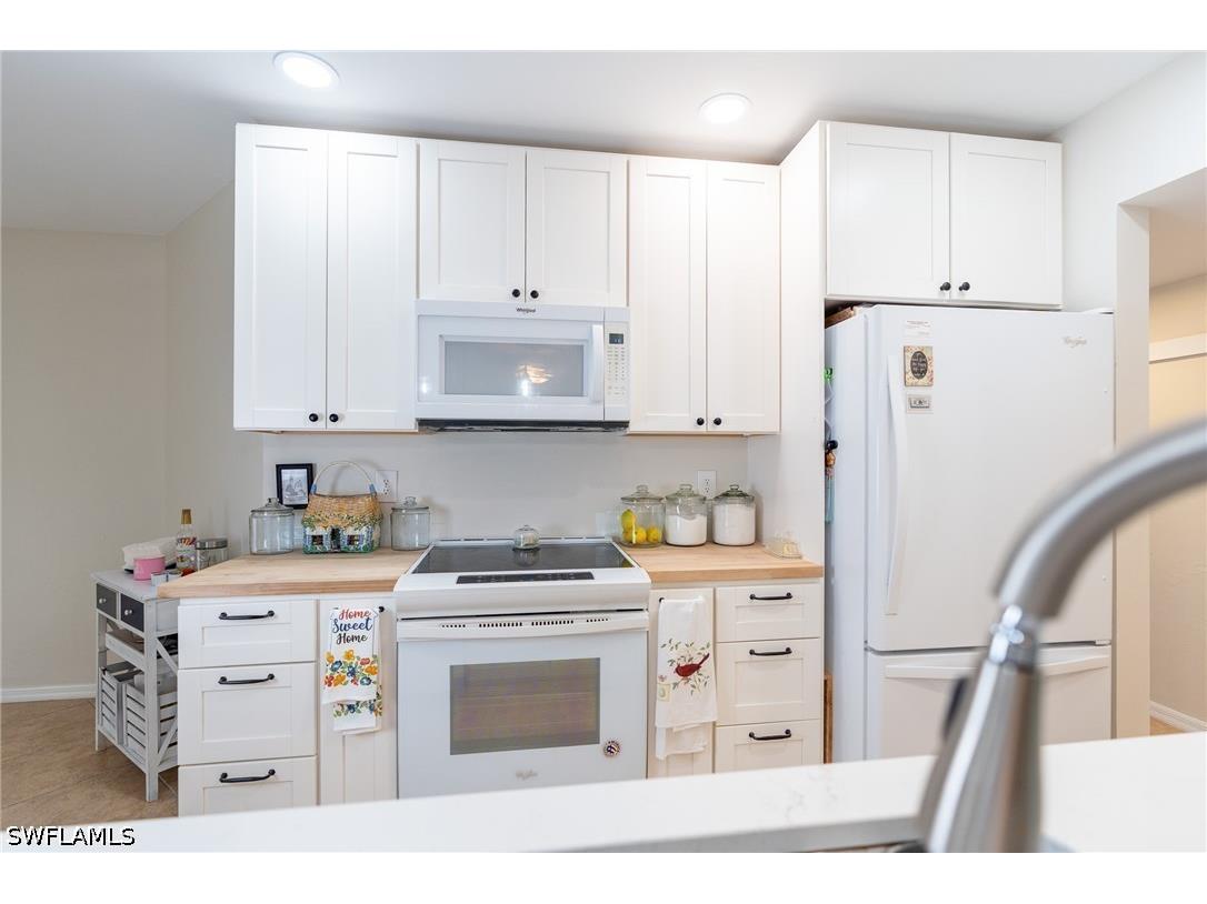 7306 Ascot Court #10-2 Naples FL 34104 226014229 image18