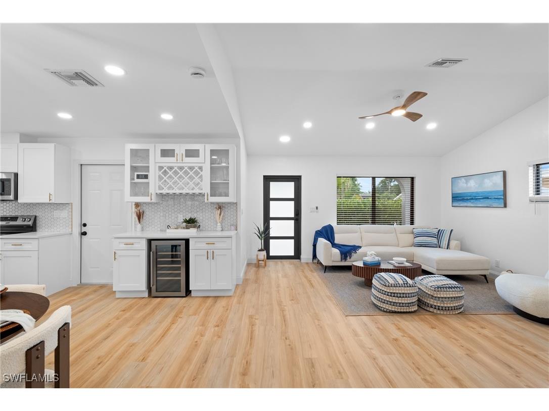 731 102nd Avenue N Naples FL 34108 225075679 image2