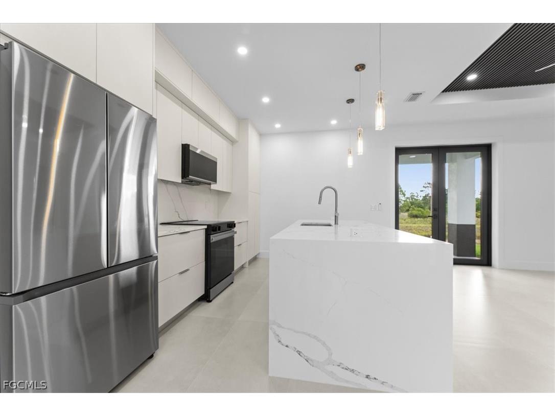 731 Colyer Street E Lehigh Acres FL 33974 2026010395 image14