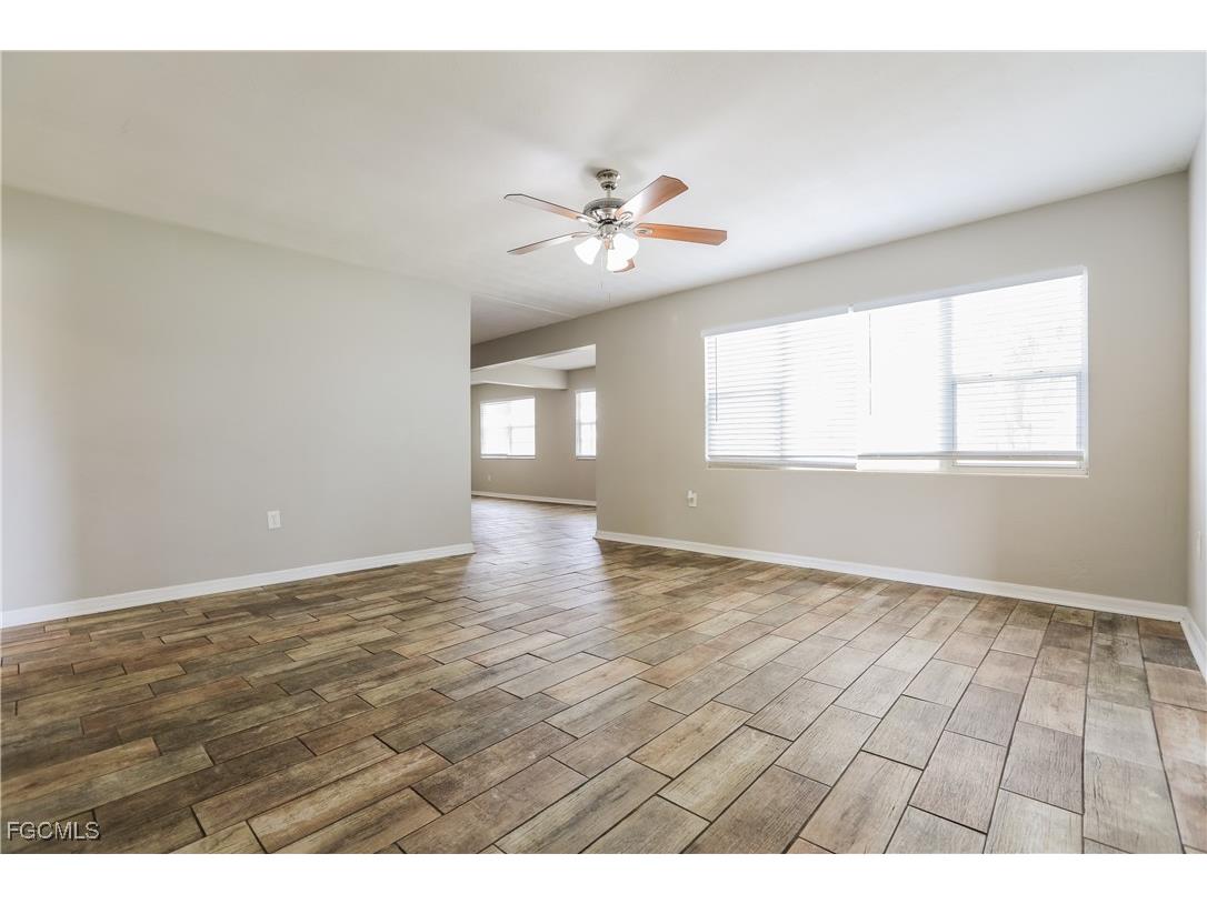 731 Cypress Avenue Venice FL 34285 2025022416 image11