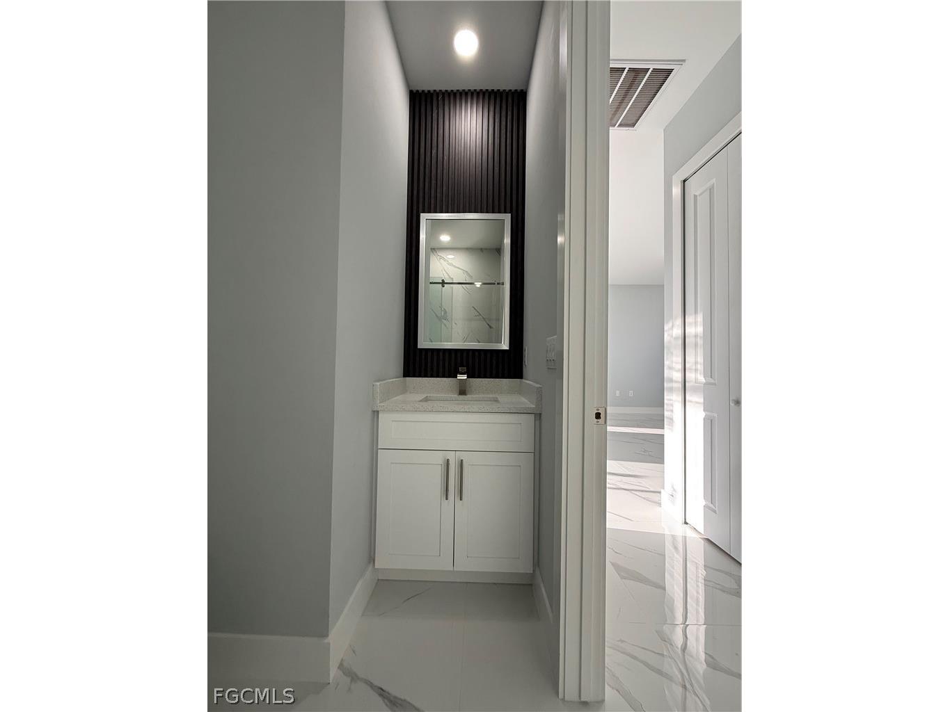 731 Ferndale Avenue S Lehigh Acres FL 33974 2025019274 image33