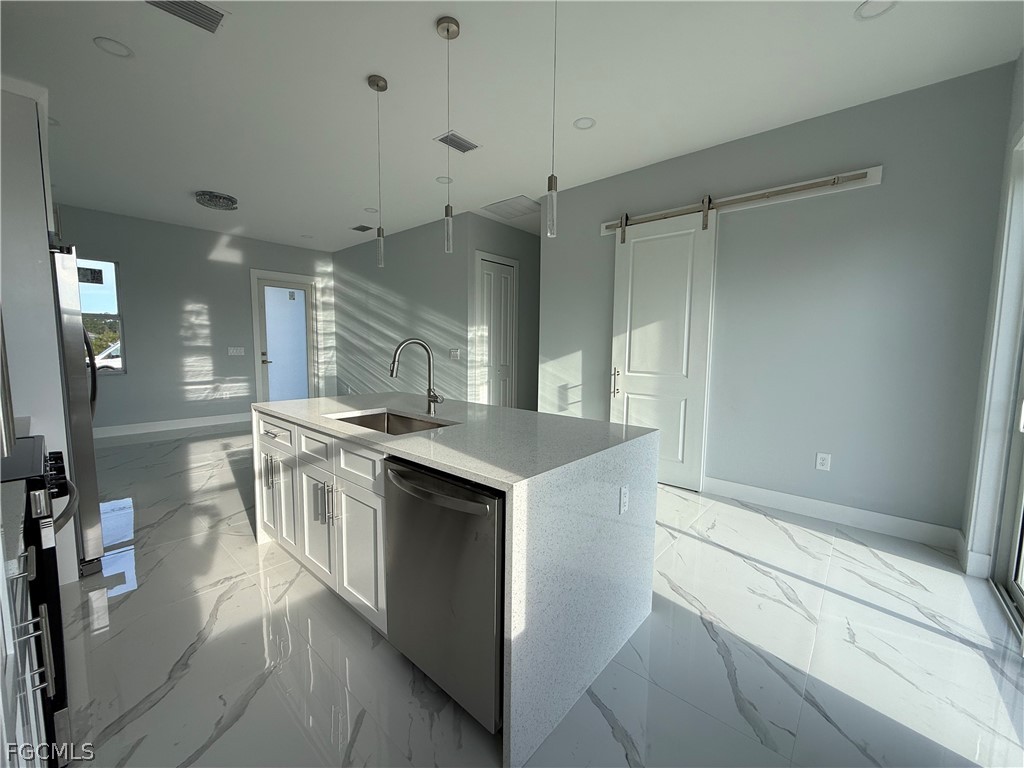 731 Ferndale Avenue S Lehigh Acres FL 33974 2025019274 image9