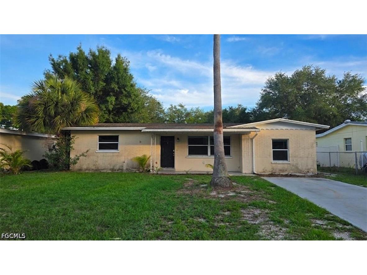 731 Lakeside Drive Largo FL 33778 2026024549 image1