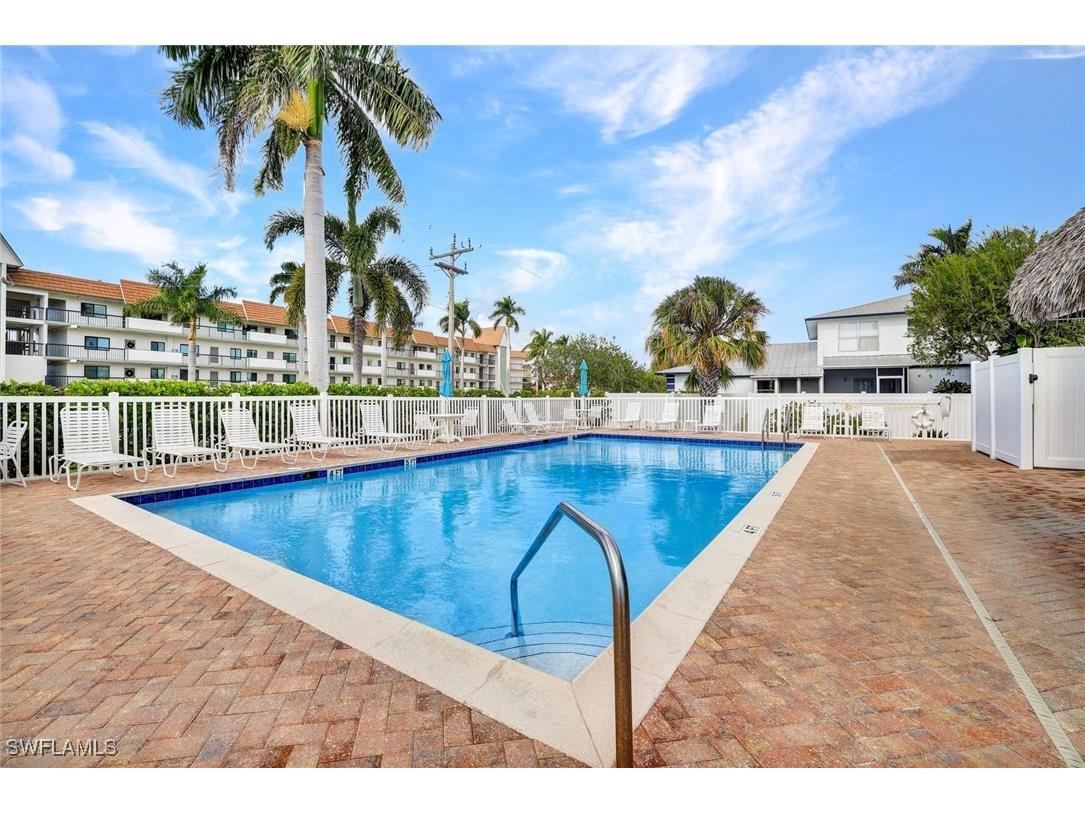 731 W Elkcam Circle #B114 Marco Island FL 34145 225084832 image1