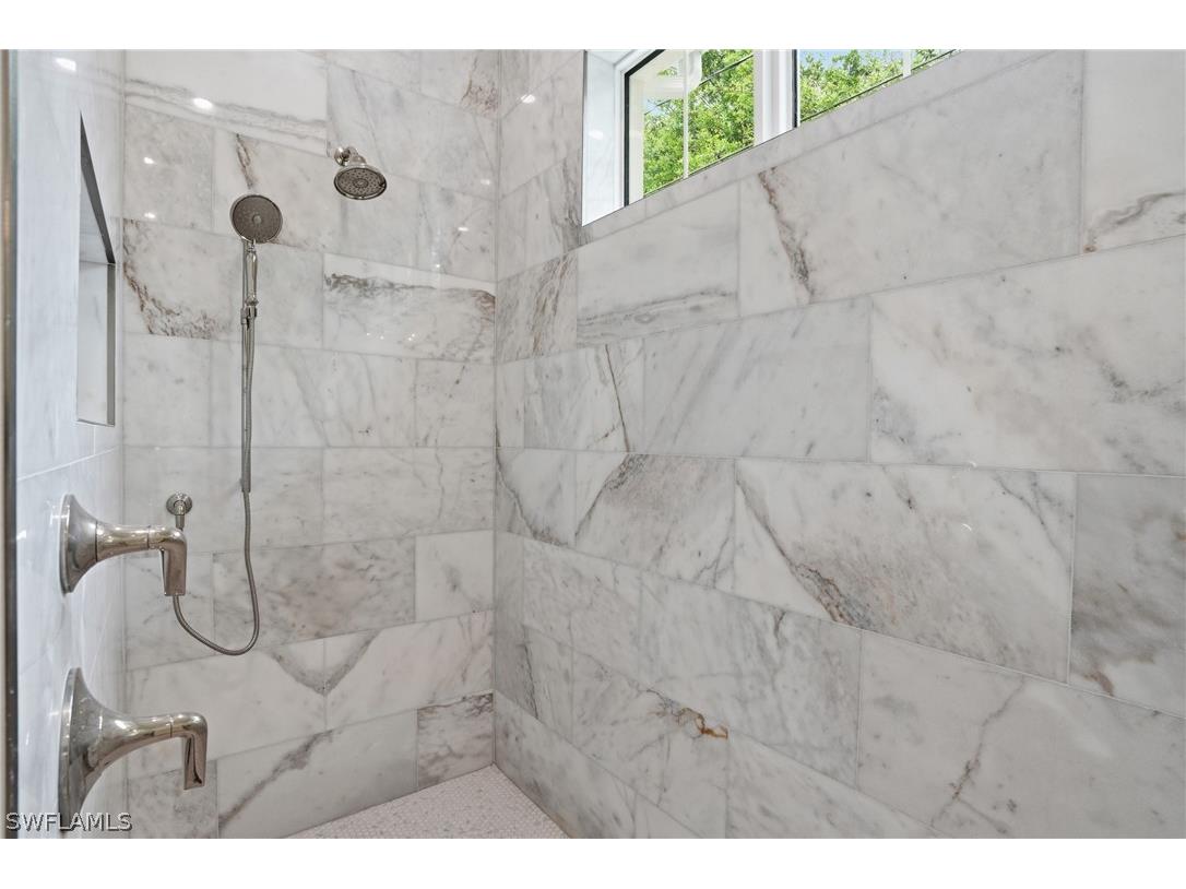 732 12th Street N Naples FL 34102 226010314 image11