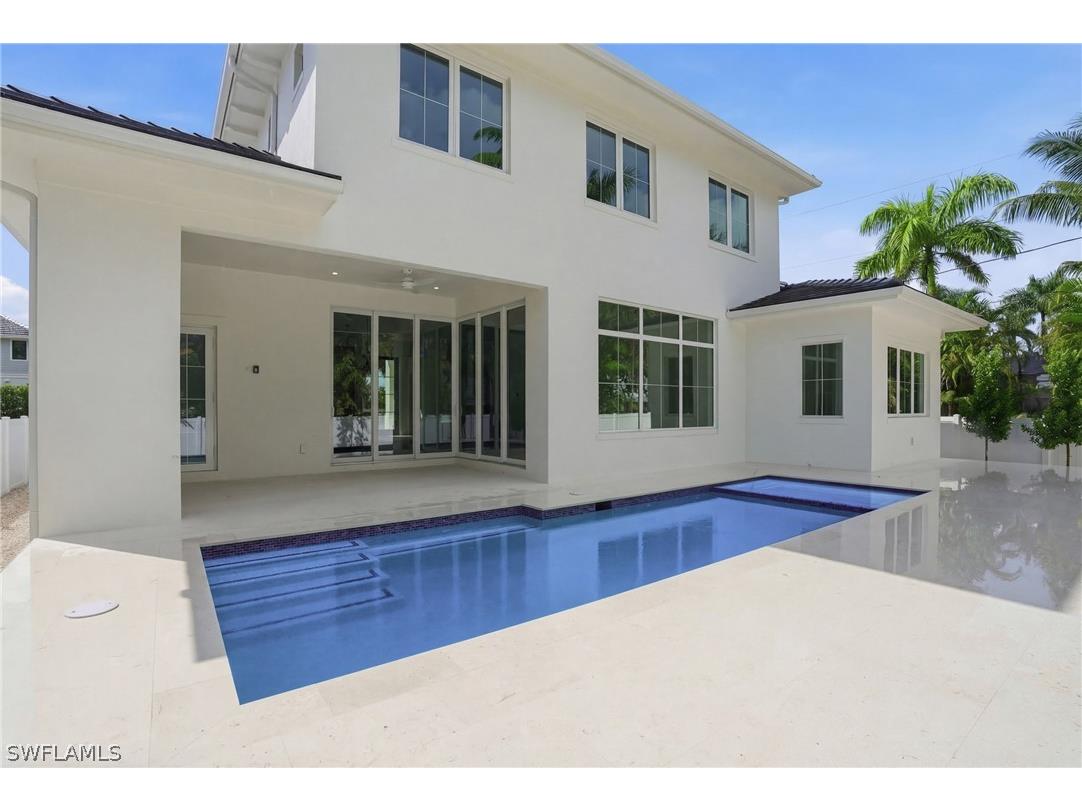 732 12th Street N Naples FL 34102 226010314 image16
