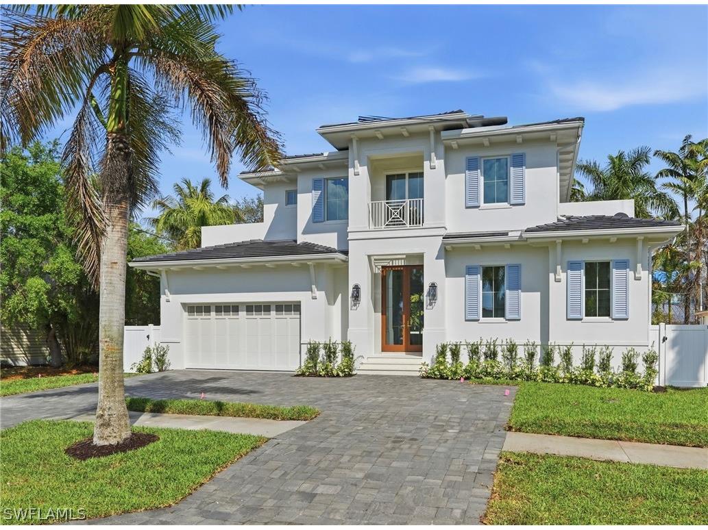 732 12th Street N Naples FL 34102 226010314 image2