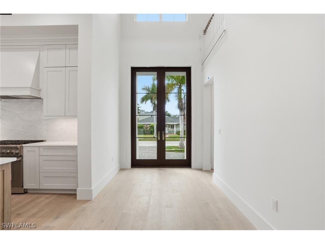 732 12th Street N Naples FL 34102 226010314 image3