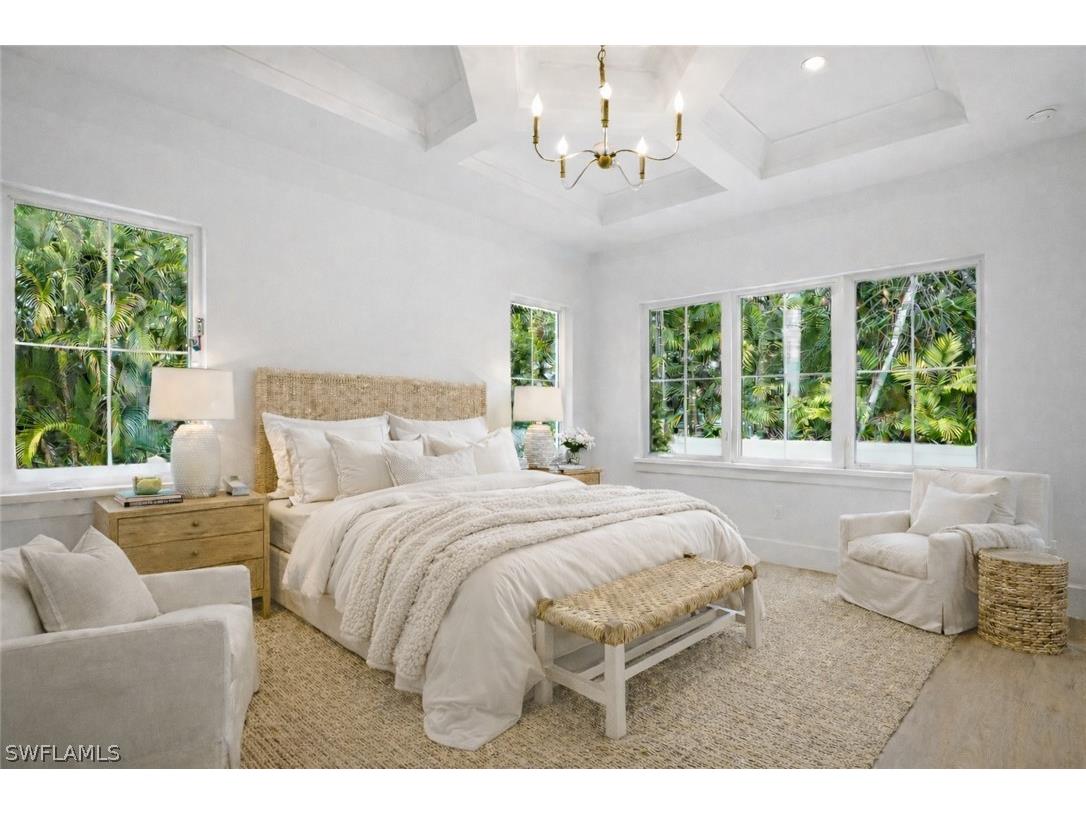 732 12th Street N Naples FL 34102 226010314 image9