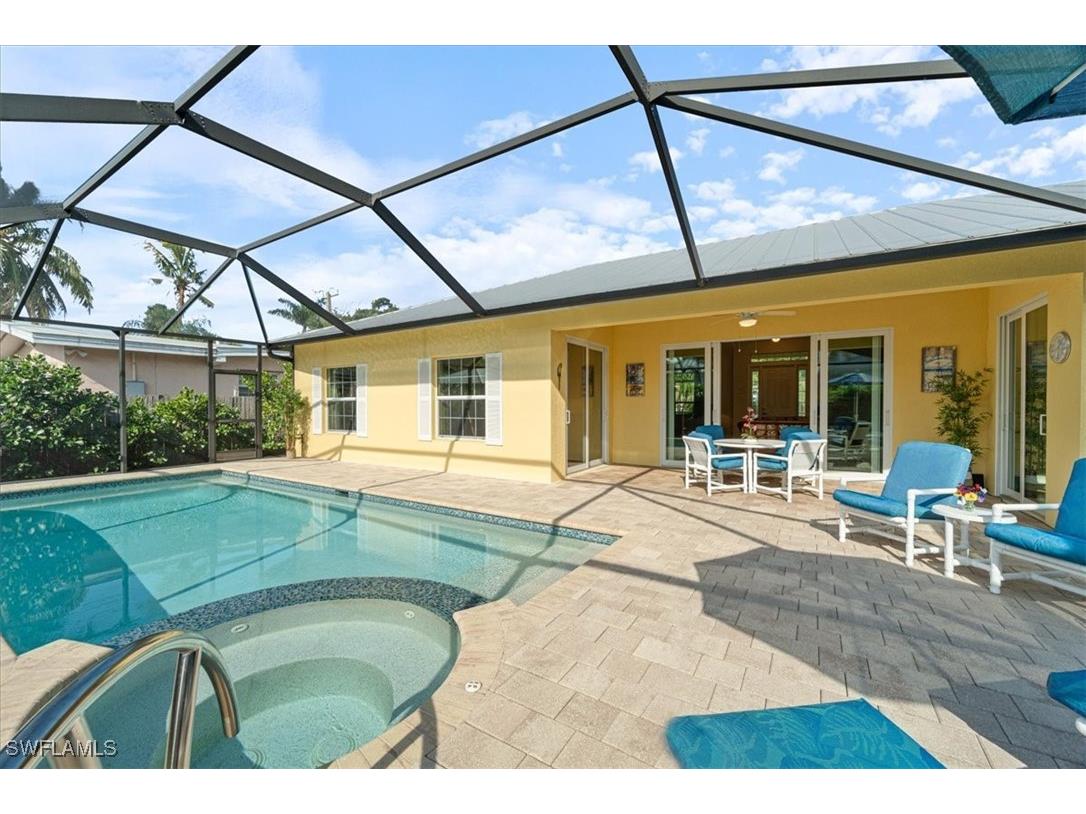 732 7th Avenue N Naples FL 34102 225080665 image38