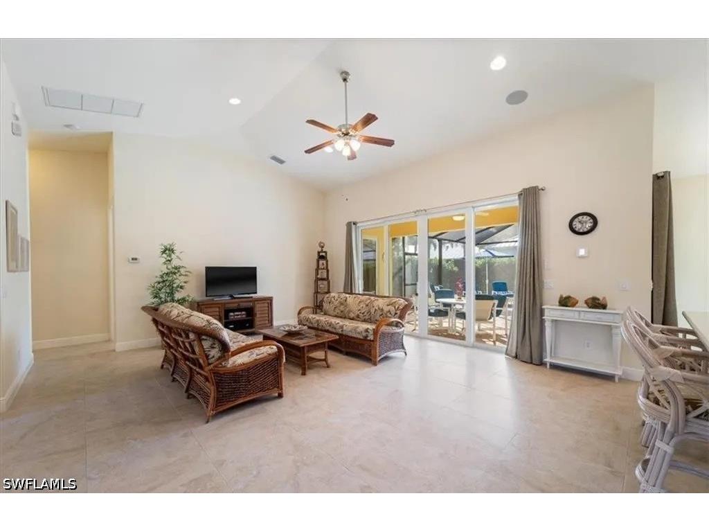 732 7th Avenue N Naples FL 34102 226021095 image13