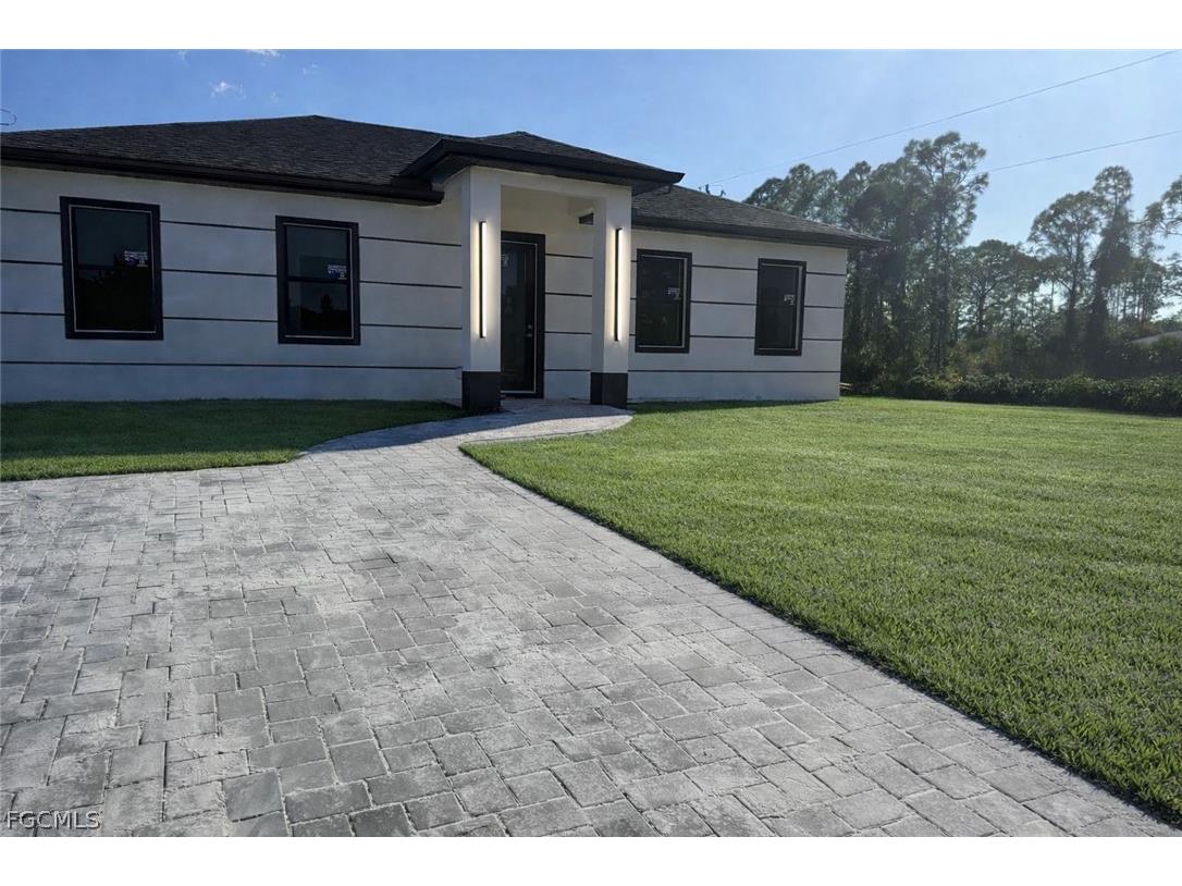 732 Newhall Street E Lehigh Acres FL 33974 2026007180 image1