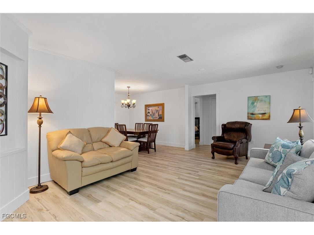 732 Santa Margerita Lane Punta Gorda FL 33950 2025004245 image2