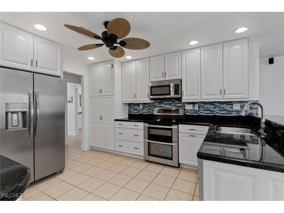 732 Santa Margerita Lane Punta Gorda FL 33950 2025004245 image6