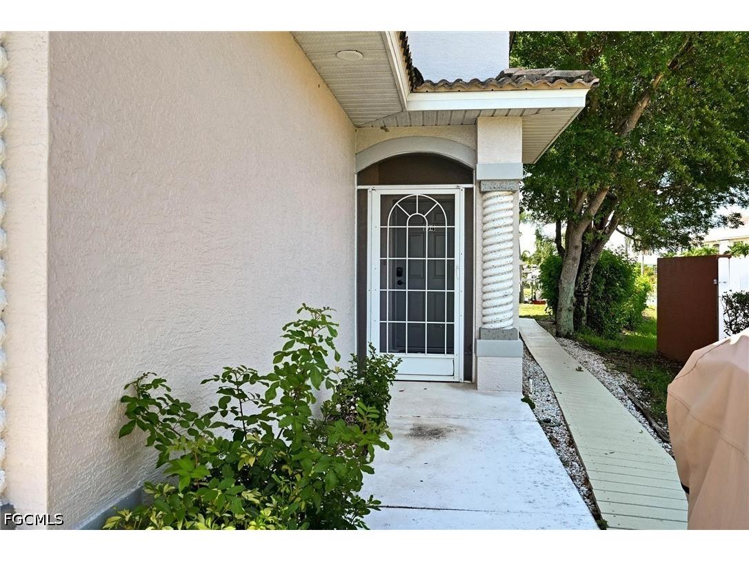 732 Victoria Drive #4 Cape Coral FL 33904 2026021366 image11