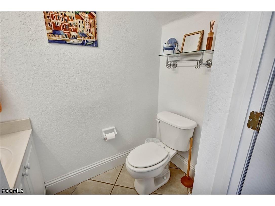 732 Victoria Drive #4 Cape Coral FL 33904 2026021366 image22