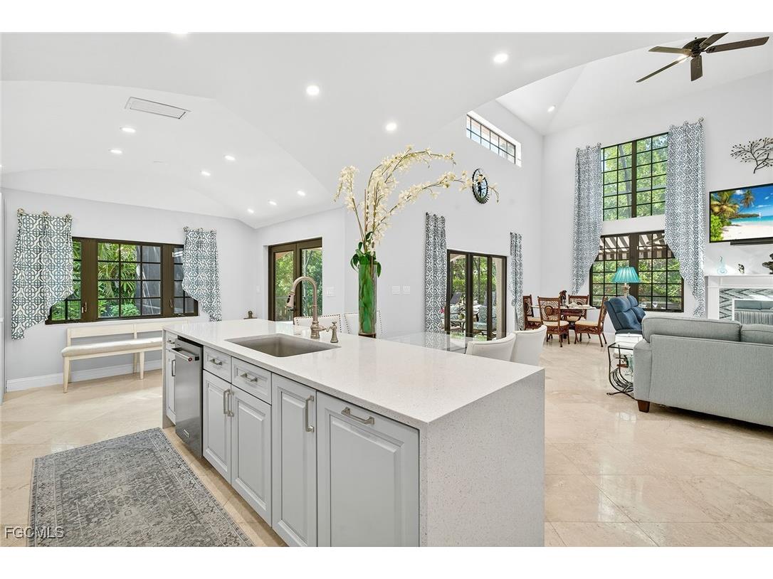 732 Windlass Way Sanibel FL 33957 2025016277 image13