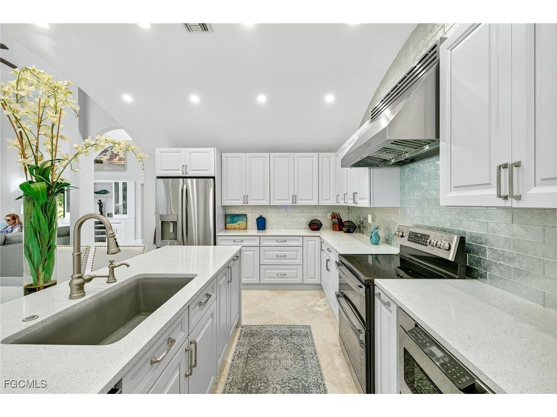 732 Windlass Way Sanibel FL 33957 2025016277 image15