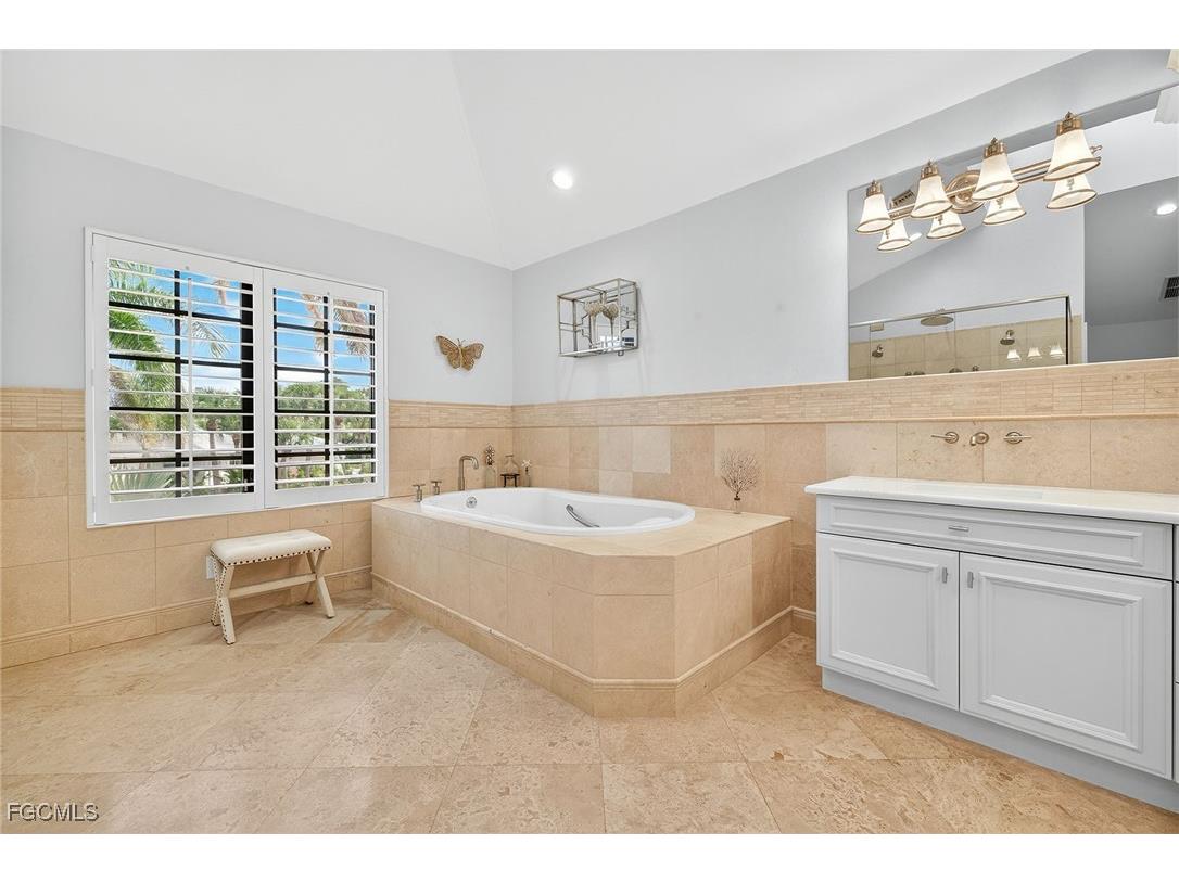 732 Windlass Way Sanibel FL 33957 2025016277 image25