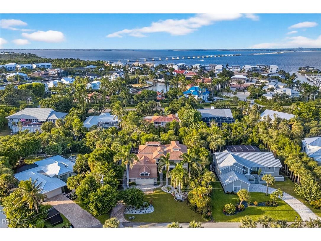 732 Windlass Way Sanibel FL 33957 2025016277 image48