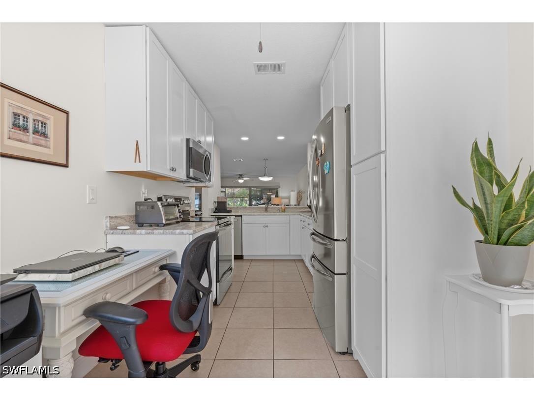 732 Woodshire Lane #I5 Naples FL 34105 226019861 image15