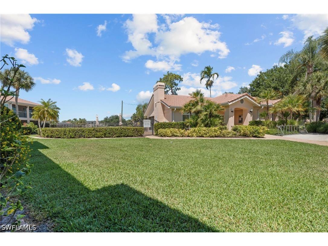 732 Woodshire Lane #I5 Naples FL 34105 226019861 image20