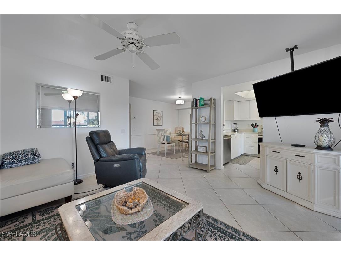 7320 Glenmoor Lane #2203 Naples FL 34104 225081268 image3