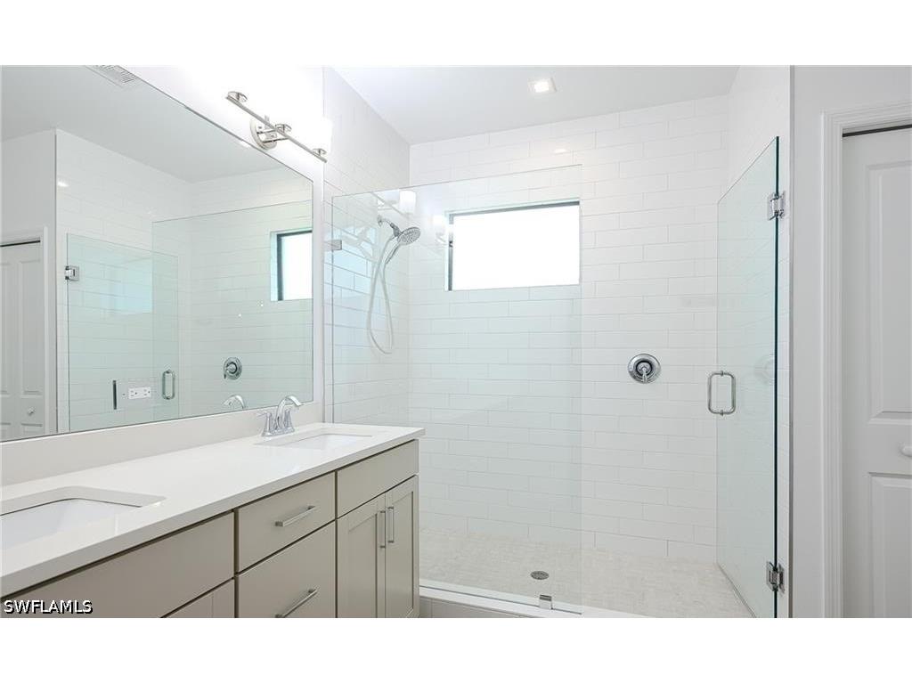 7320 Rockefeller Drive Naples FL 34119 226015315 image13