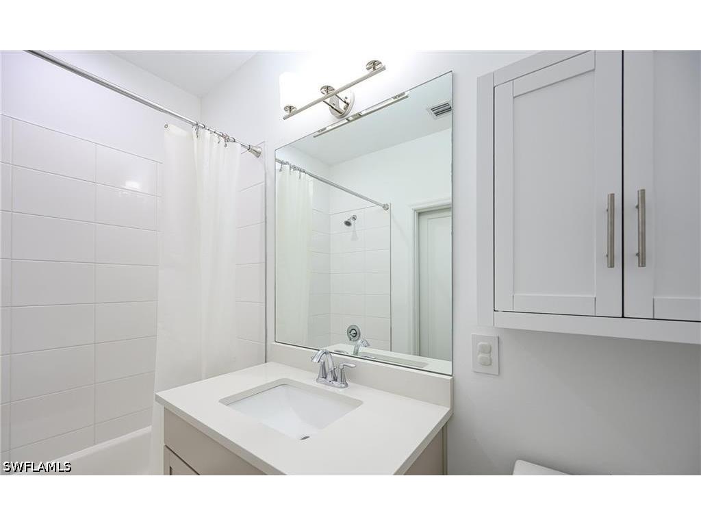 7320 Rockefeller Drive Naples FL 34119 226015315 image17
