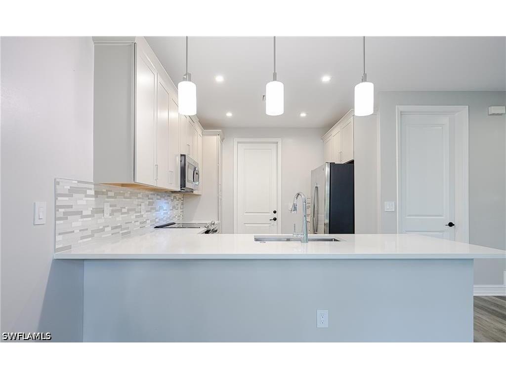 7320 Rockefeller Drive Naples FL 34119 226015315 image8