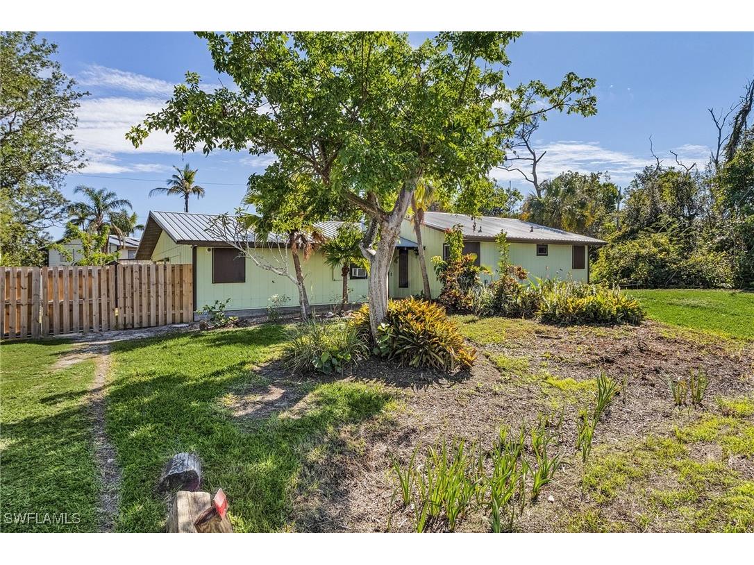 7321 Pomegranate Drive Bokeelia FL 33922 224097969 image1