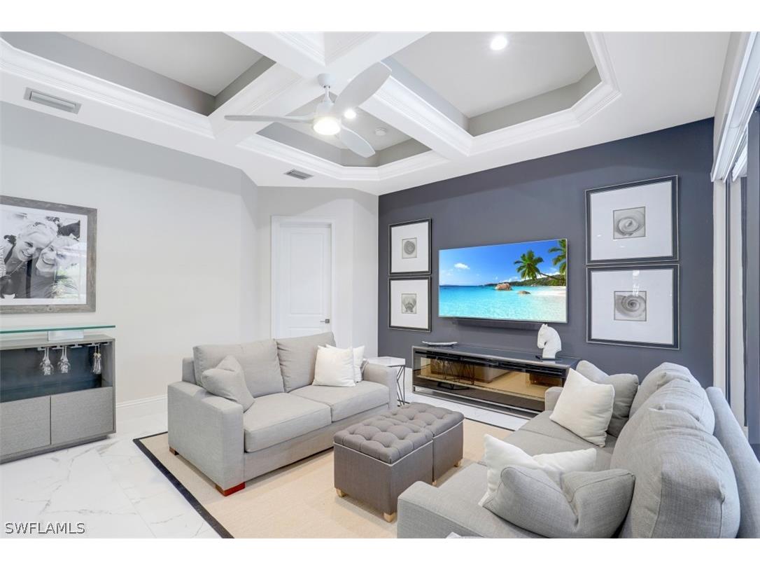 7323 Acorn Way Naples FL 34119 226006992 image3